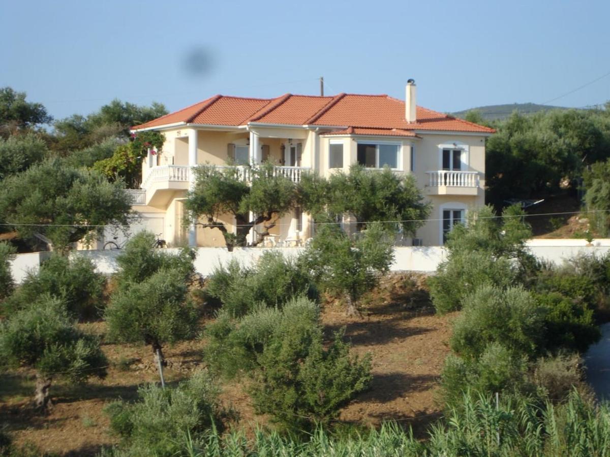 Livadhákia Villa Carisma מראה חיצוני תמונה